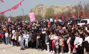 Van’da 23 Nisan Ulusal Egemenlik ve Çocuk Bayramı, renkli etkinliklerle