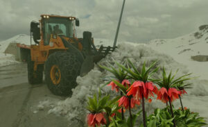 Van’ın kışın en zorlu geçen ilçelerinden Bahçesaray, havaların ısınmasıyla birlikte