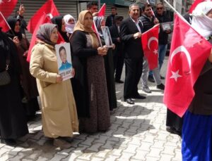 Van’da evlat nöbeti sürüyor! 100 hafta geri kaldı