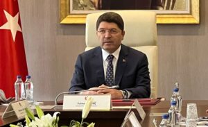 Van-Hakkari kara yolunda meydana gelen ve çok sayıda kişinin hayatını