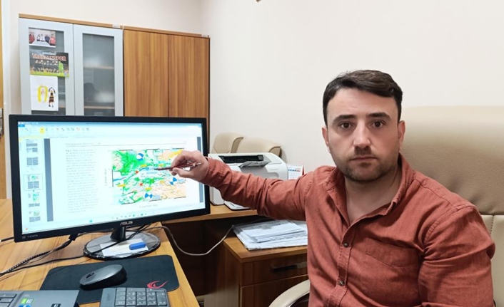 İstanbul’un Silivri açıklarında yaşanan 6.2 büyüklüğündeki depremin ardından vatandaşlar sokaklara