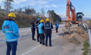 Van Su ve Kanalizasyon İdaresi (VASKİ) ekipleri, içme suyu arızalarına