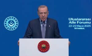Cumhurbaşkanı Recep Tayyip Erdoğan, İstanbul’da düzenlenen Uluslararası Aile Forumu’nda dikkat