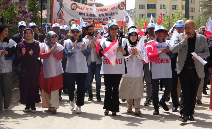 Van’da 1 Mayıs Emek ve Dayanışma Günü, işten çıkarılan işçilerin