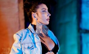 Son dönemde verdiği röportajlarla adından söz ettiren Hande Yener, bu