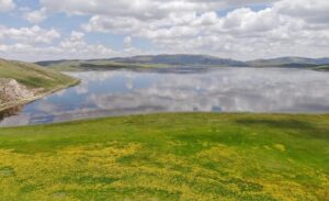 Gürpınar ilçesi sınırlarında, Erek Dağı eteklerinde yer alan 2 bin