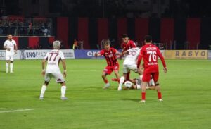 Nesine 2. Lig Play-Off 3. Tur rövanşında Elazığspor, kendi sahasında