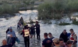 Samanyolu mevkisinde piknik yapan 25 kişi, Malabadi Barajı’nın kapaklarının açılması