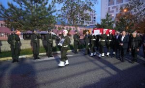 Pençe-Kilit Harekatı bölgesinde görev yaptığı sırada yıldırım isabet etmesi sonucu