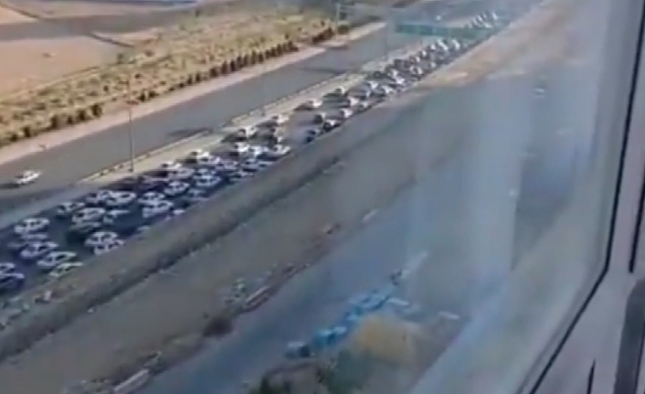 İran ile İsrail arasında artan gerilim sonrası, İran’ın başkenti Tahran’dan