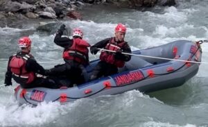Yüksekova ilçesindeki Avaşin Deresi’nde 22 gün önce suya kapılarak kaybolan
