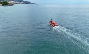 Giresun Merkez Teyyaredüzü Mahallesi’nde bulunan polis evi yakınındaki sahil kesiminde
