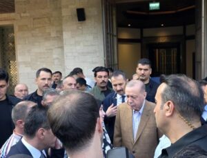 Vatandaşlara sürpriz oldu! Cumhurbaşkanı Erdoğan bayram namazını bakın nerede kıldı