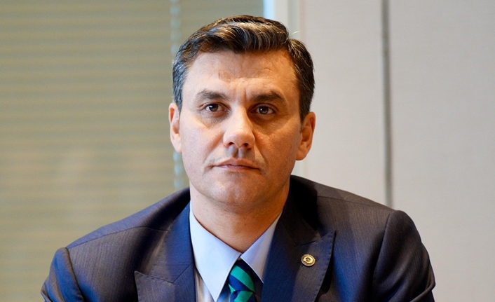 Manisa Büyükşehir Belediye Başkanı Ferdi Zeyrek, geçirdiği elektrik kazasının ardından