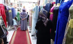 Van’da düğün sezonunun başlamasıyla birlikte halk arasında “kiras-fistan” olarak bilinen