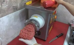 Çavdır ilçesine bağlı Büyükalan köyünde Kurban Bayramı’nın ilk gününde talihsiz