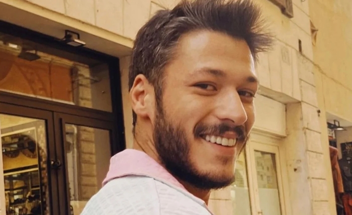 Oyunculuğuyla olduğu kadar özel hayatıyla da gündemden düşmeyen başarılı isim