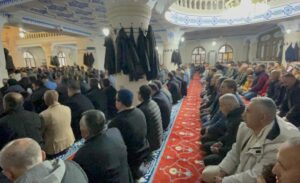 Kurban Bayramı’nın ilk sabahında Bitlis, Muş ve Hakkari’de vatandaşlar sabahın