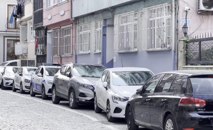 Fatih ilçesinde yaşanan olay, güvenlik güçlerini harekete geçirdi. Bir polis