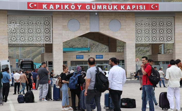 İsrail’in İran’daki askeri hedeflere yönelik saldırıları sürerken, Kapıköy Gümrük Kapısı