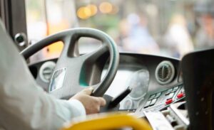 Adana’da minibüs şoförü Y.E.Ç.’nin yolcuya, “Ben içindeki candan sorumluyum, sen