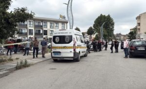 Kurban Bayramı ziyareti için Zonguldak’tan Sakarya’nın Adapazarı ilçesine gelen kadın,