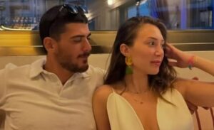 Mehmet Ali Erbil ile Nergis Kumbasar’ın kızı Yasmin Erbil, uzun