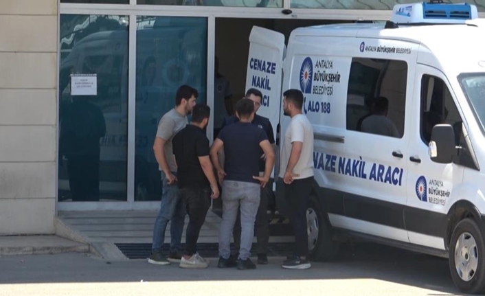 Manavgat ilçesinde yaşanan vahşette, üniversite öğrencisi Nazife Ateş, ağabeyi tarafından