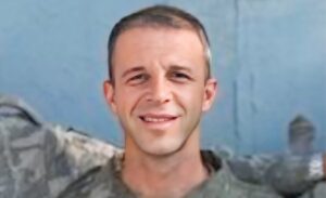 Pençe-Kilit Harekatı bölgesinde, kayıp Üsteğmen Nuri Melih Bozkurt’un naaşını bulmak