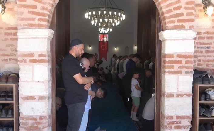 Cuma namazı, Müslümanlar için haftalık toplu ibadetlerin en önemlilerinden biridir.