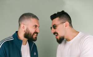 Rap camiasının tanınan isimleri Joker (Mete İpek) ile Rota (Bulut