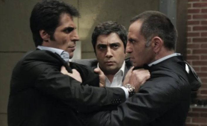 2003-2005 yılları arasında yayınlanan ve hafızalara kazınan Kurtlar Vadisi’nin efsane