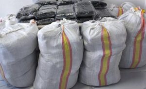 Van'ın Başkale ilçesinde jandarma ekiplerinin yol kontrolü sırasında piyasa değeri