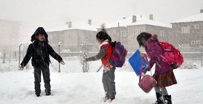 Öğrencileri sevindiren haber geldi! Van’da okullar tatil edildi