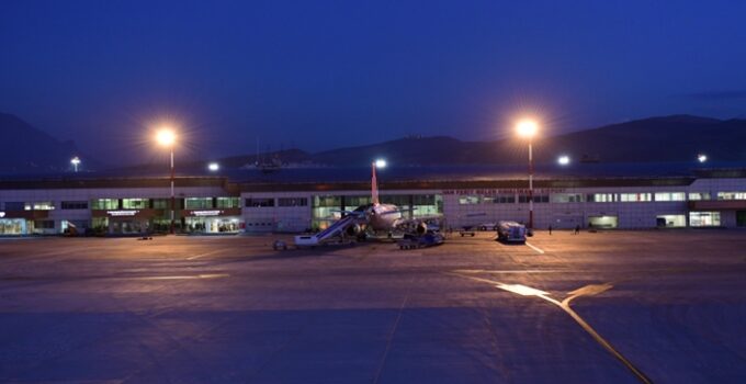 Van’da korku dolu anlar! Uçakta bomba alarmı, ekipler müdahale etti